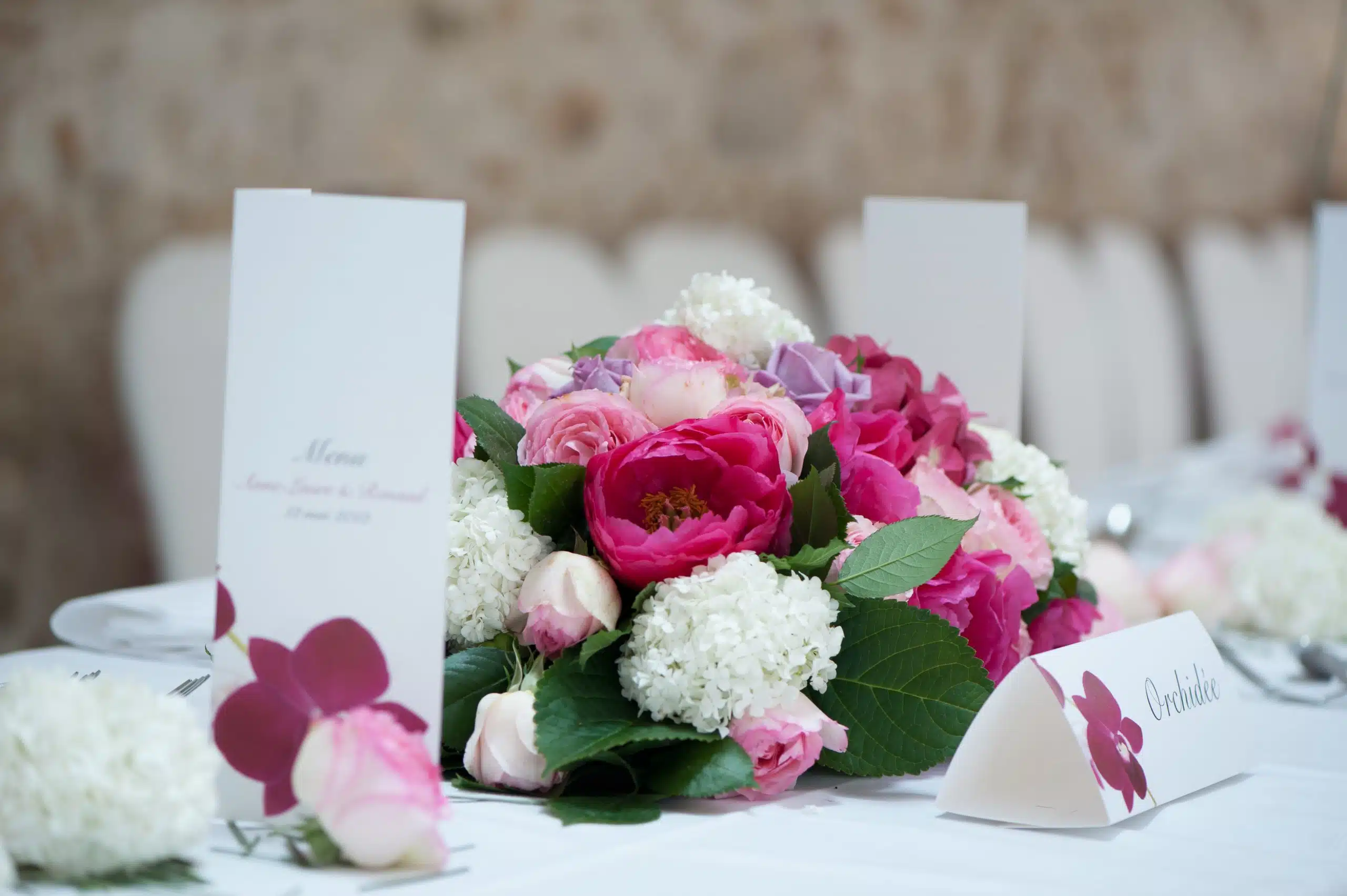 decor-de-table-mariage-par-wendy-naud-maitre-artisan-fleuriste