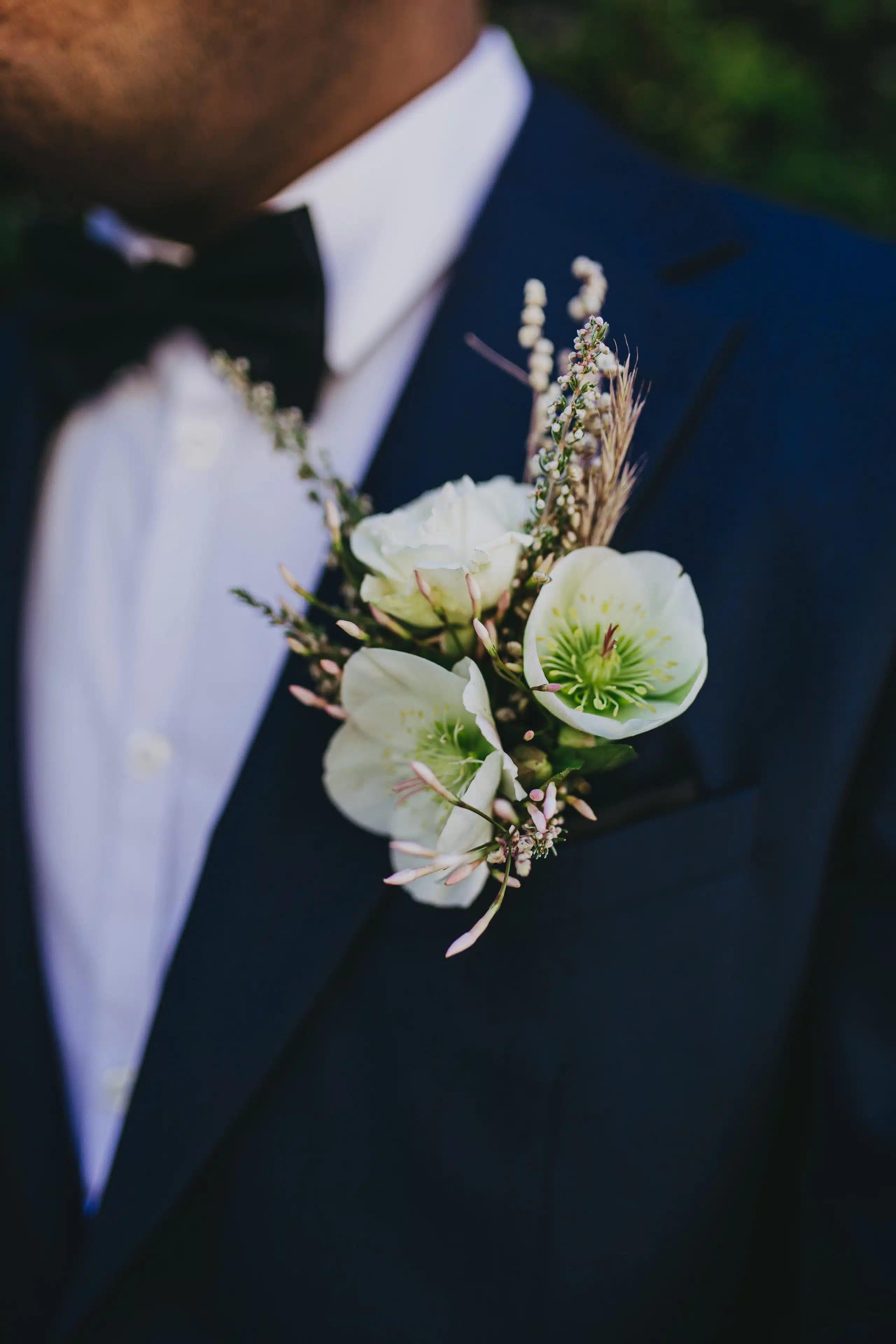 boutonniere-marie-par-wendy-naud-maitre-artisan-fleuriste